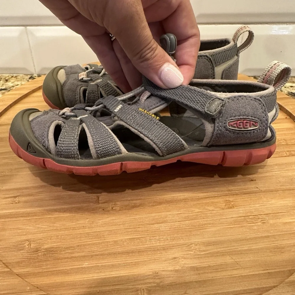 KEEN Seacamp CNX II Sandals Water Shoes Kids Size 13 Blue Gray Hiking Closed Toe